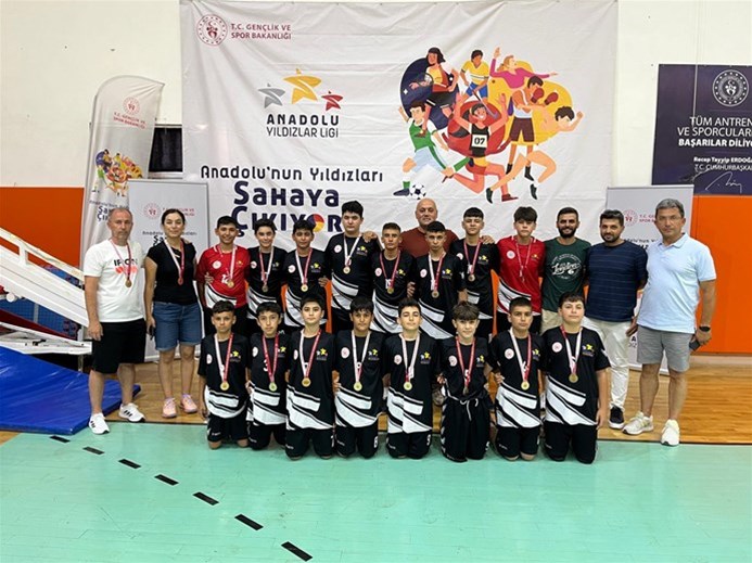 Anadolu Yıldızlar Ligi 2024-2025 sezonu 1.Etap 2.Grup Hentbol müsabakaları gerçekleştirildi