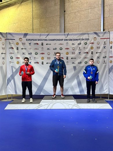 ADNAN EFE UÇAR, 50 M Serbest Tabanca Genç Erkekler'de AVRUPA IKiNCiSi!
