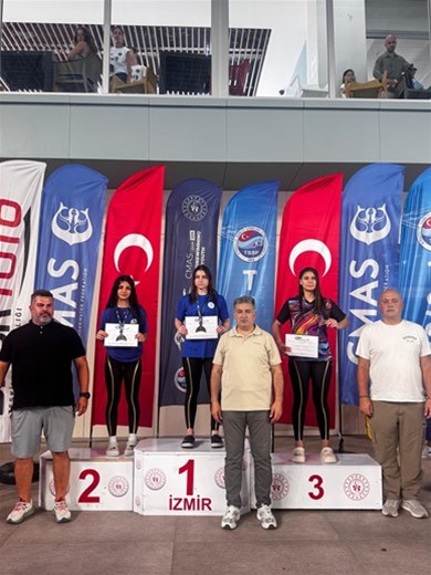 TÜRKİYE’NİN İLK CMAS PALETLİ YÜZME DÜNYA KUPASI İZMİR’DE TARİHE GEÇTİ