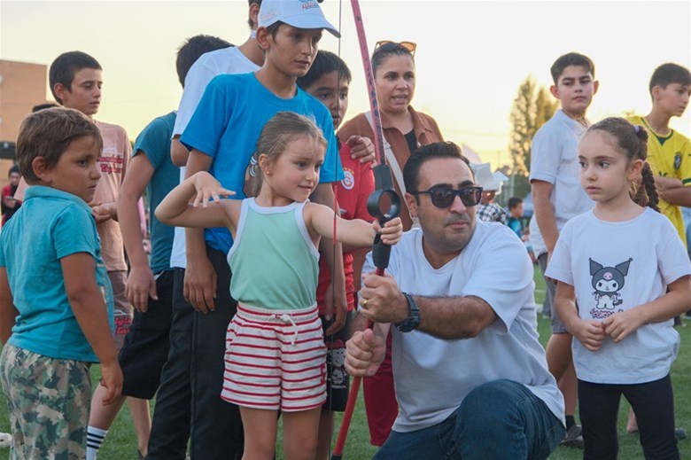 İzmir’de Gençlik ve Spor Festivali Coşkusu